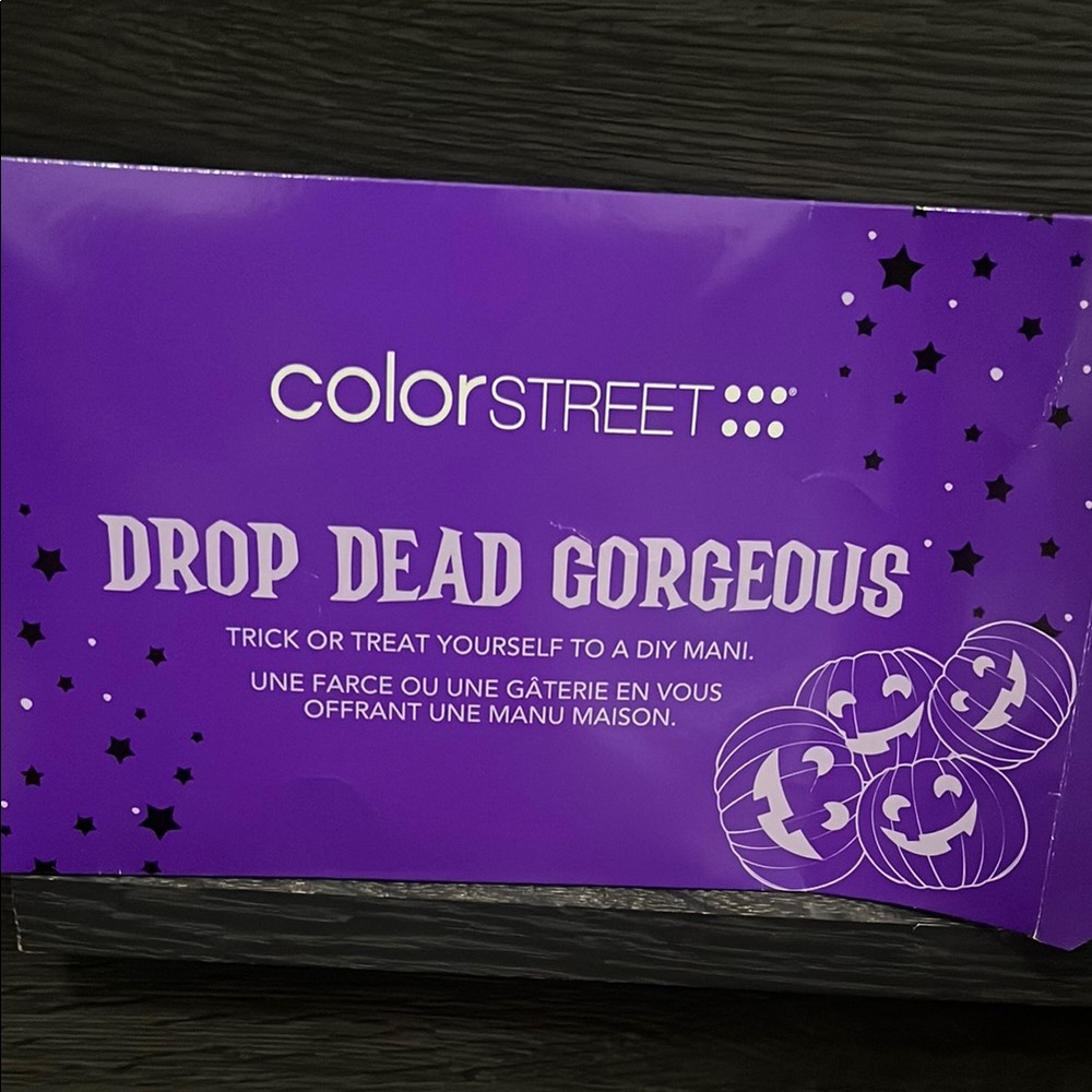 Color Street Drop Dead Gorgeous Nail Strips - Vibrant Purple